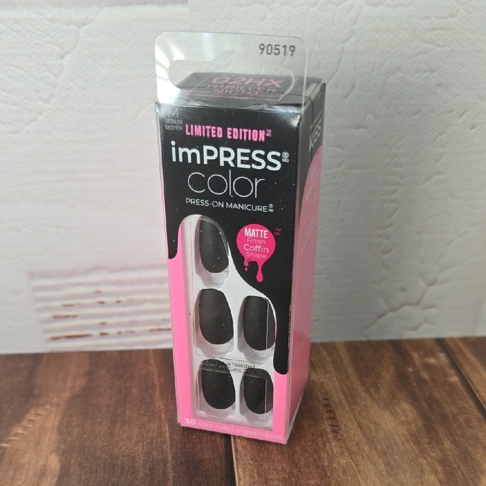IMPRESS-N103-3 | LIMITED EDITION MATTE BLACK PLESS-ON NAILS